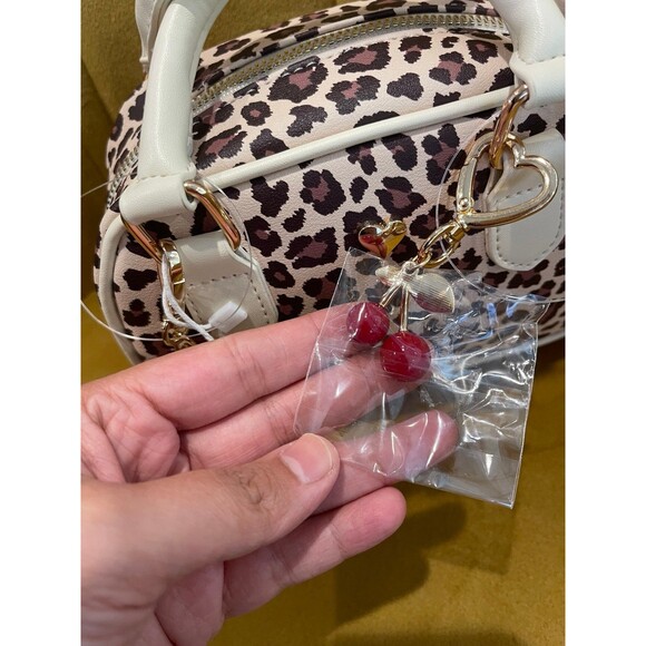BLUSH KISS Leopard Crossbody - Picture 9 of 12